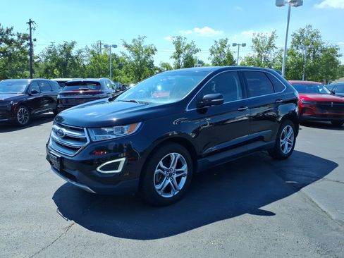 Used 2018 Ford Edge Titanium AWD/4WD image 3