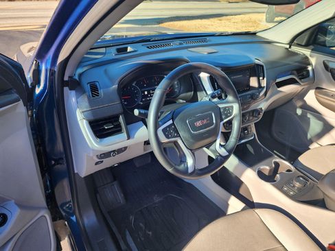 Used 2021 GMC Terrain SLT w/ Infotainment Package II image 7