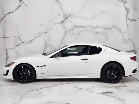 Used 2013 Maserati GranTurismo Sport image 15