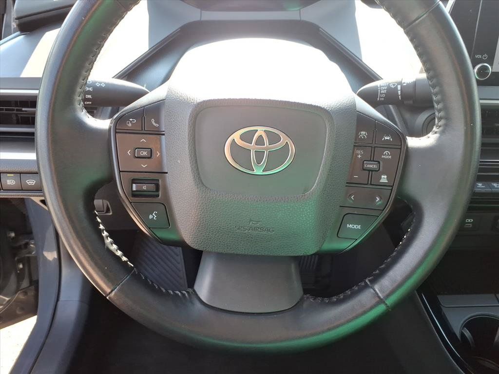 Used 2024 Toyota Prius LE FWD image 22