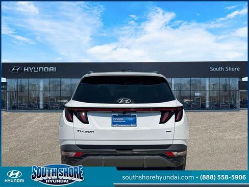 Certified 2023 Hyundai Tucson Limited AWD/4WD image 7
