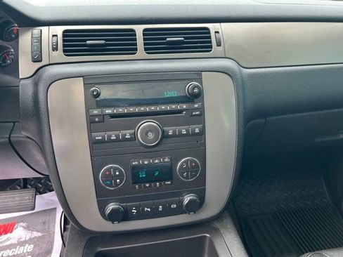 Used 2012 Chevrolet Silverado 2500 LTZ w/ LTZ Plus Package AWD/4WD image 19