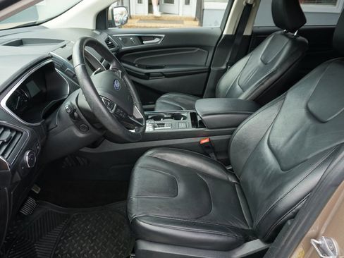 Used 2020 Ford Edge Titanium w/ Cargo Accessory Package image 22