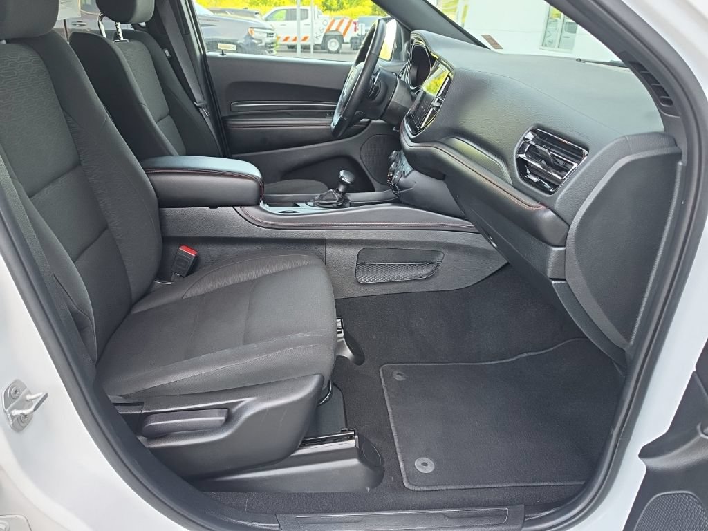 Used 2025 Dodge Durango GT AWD/4WD image 30