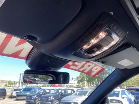 Used 2023 Mercedes-Benz GLE 350 4MATIC image 32