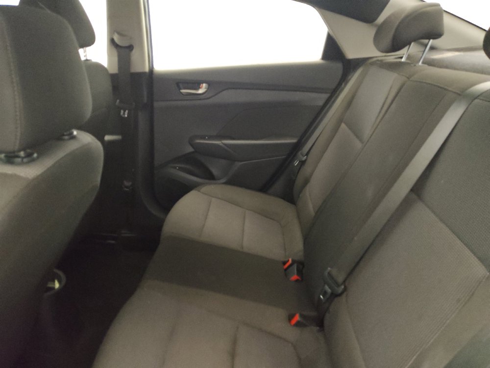 Used 2021 Hyundai Accent SE FWD image 18