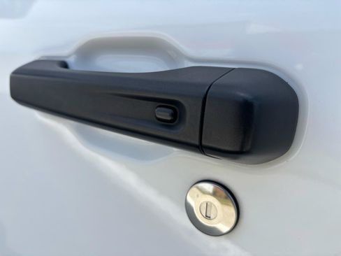 Used 2022 Jeep Wrangler Unlimited Sport AWD/4WD image 32