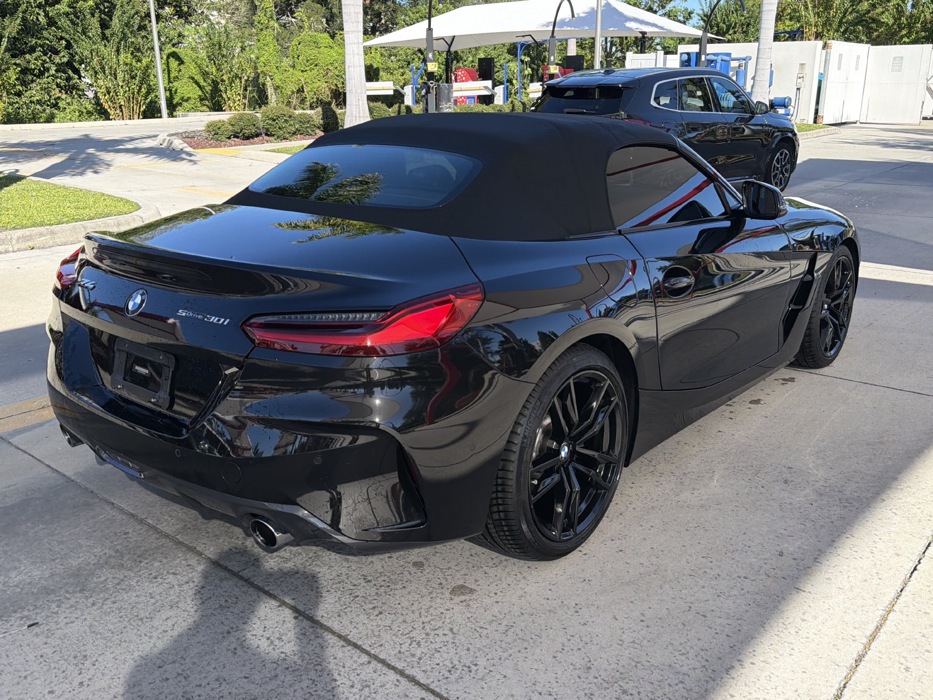 Used 2019 BMW Z4 sDrive30i w/ M Sport Package RWD image 4