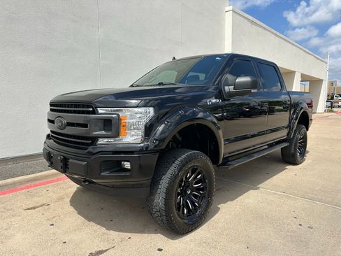 Used 2020 Ford F150 XLT w/ Equipment Group 302A Luxury AWD/4WD image 3