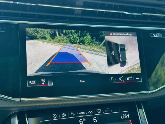 Used 2025 Audi SQ7 Prestige AWD/4WD image 33