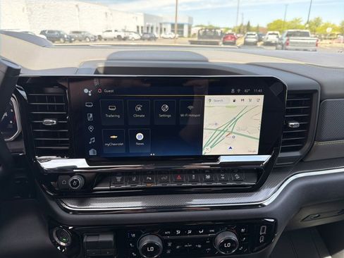 New 2026 Chevrolet Silverado 2500 ZR2 w/ LPO, Dark Essentials Package AWD/4WD image 15