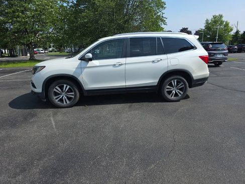 Used 2017 Honda Pilot EX-L image 4