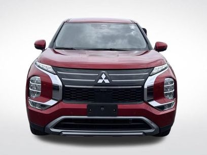 Used 2025 Mitsubishi Outlander SE