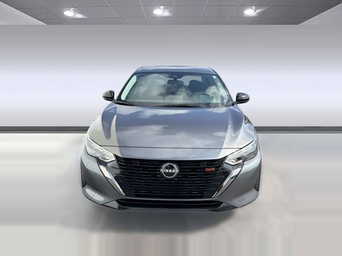 Used 2025 Nissan Sentra SR FWD image 6
