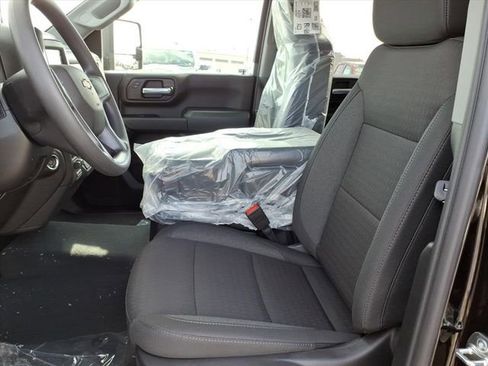 New 2026 Chevrolet Silverado 2500 Custom w/ Custom Value Package AWD/4WD image 6