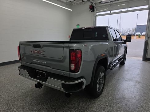 Used 2025 GMC Sierra 2500 SLE w/ SLE Value Package; image 5