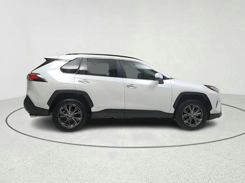 Used 2022 Toyota RAV4 Limited AWD/4WD image 7