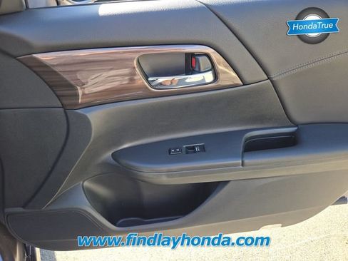 Certified 2017 Honda Accord Touring image 24