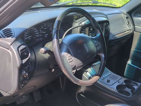 Used 2002 Lincoln Blackwood image 10