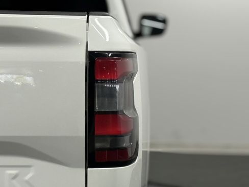 Used 2022 Nissan Frontier S w/ Technology Package image 7