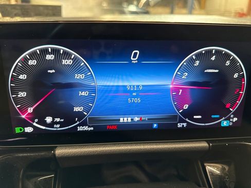 Certified 2025 Mercedes-Benz GLA 250 4MATIC image 17