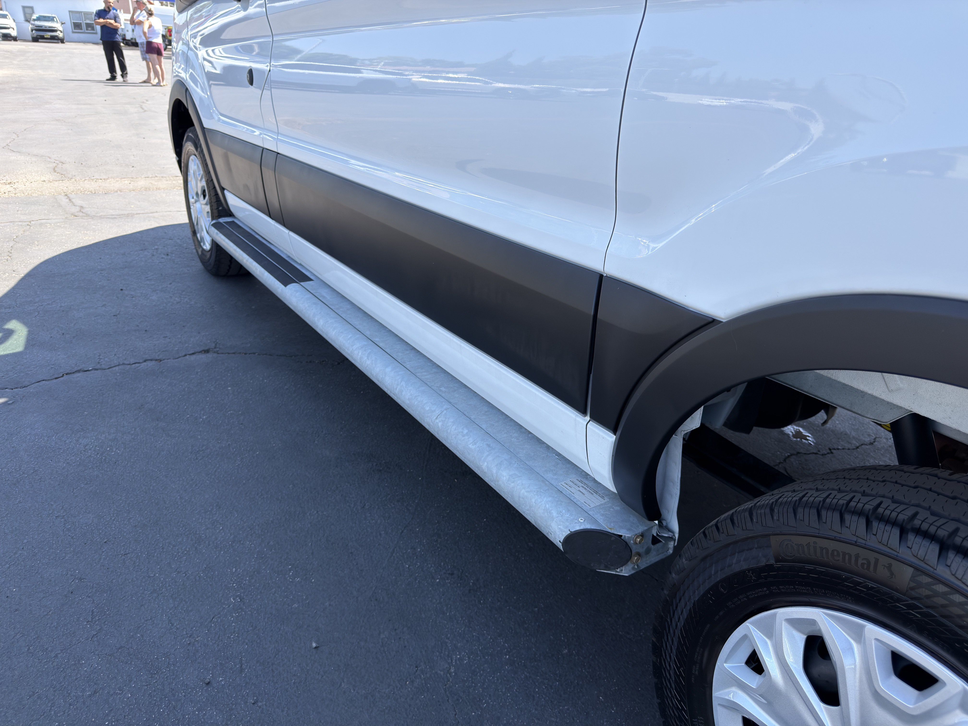 Used 2025 Ford Transit 250 Low Roof w/ Exterior Upgrade Package RWD image 32