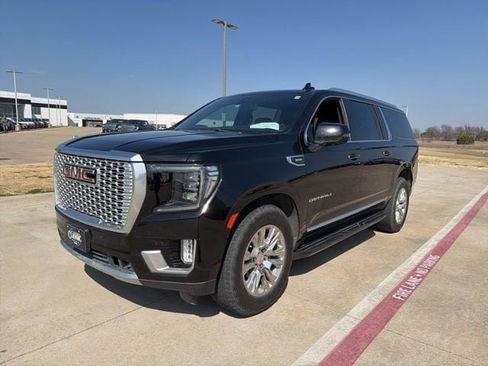 Used 2021 GMC Yukon XL Denali image 4