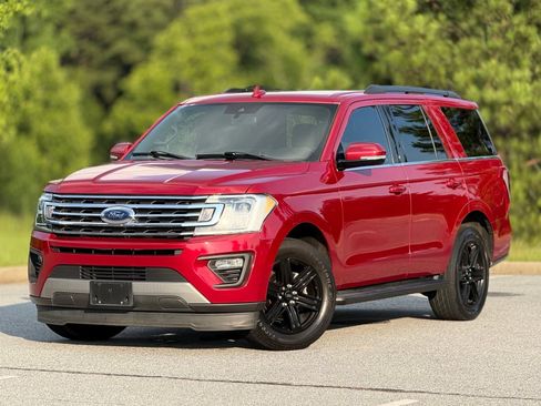 Used 2020 Ford Expedition XLT w/ Equipment Group 201A RWD image 8