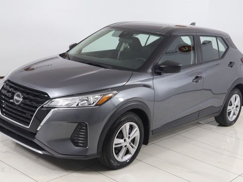 Used 2024 Nissan Kicks S FWD image 18