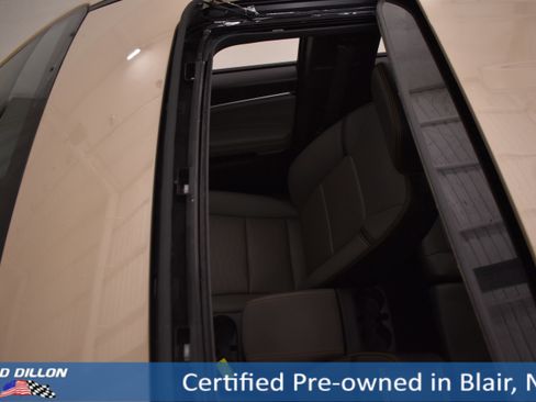 Used 2023 Chevrolet Colorado ZR2 w/ ZR2 Convenience Package III image 8