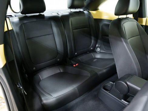 Used 2015 Volkswagen Beetle 1.8T FWD image 23