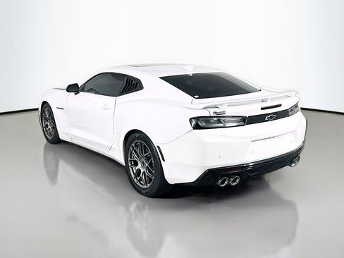 Used 2018 Chevrolet Camaro SS image 5