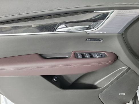 Certified 2024 Cadillac XT6 Premium Luxury w/ LPO, Floor Liner Package AWD/4WD image 22