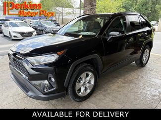 Used 2021 Toyota RAV4 XLE FWD video 1