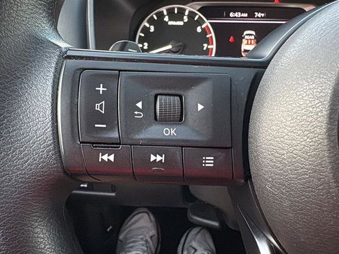 Used 2024 Nissan Rogue SV image 18