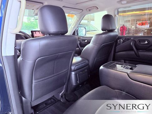 Used 2024 INFINITI QX80 Luxe RWD image 22
