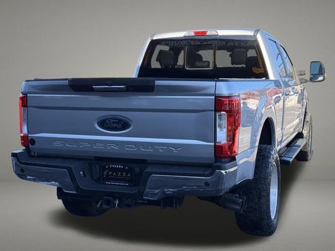 Used 2017 Ford F350 Lariat w/ Chrome Package image 5