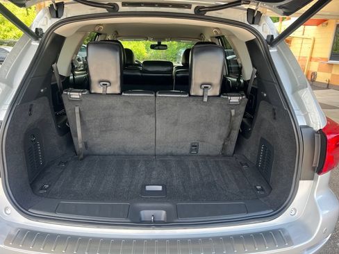 Used 2020 Nissan Pathfinder SL w/ Cargo Package AWD/4WD image 10