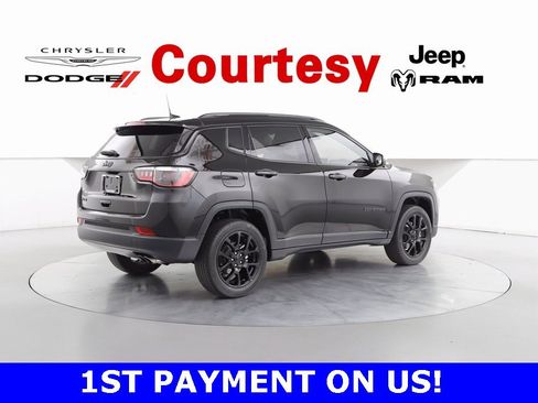 Certified 2022 Jeep Compass Altitude w/ Convenience Group image 5
