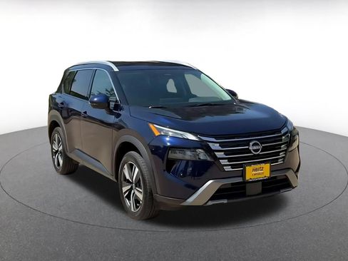 Used 2026 Nissan Rogue SL AWD/4WD image 3