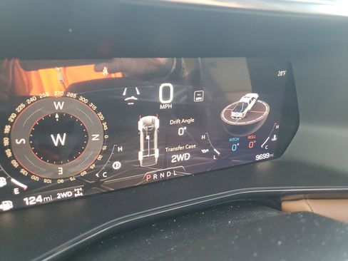 Used 2025 GMC Canyon AT4 w/ Technology Plus Package image 20