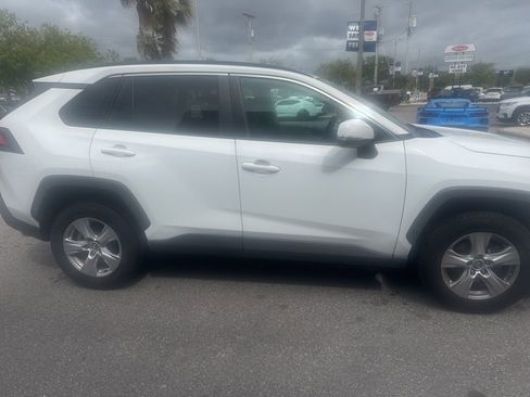 Used 2021 Toyota RAV4 XLE image 2