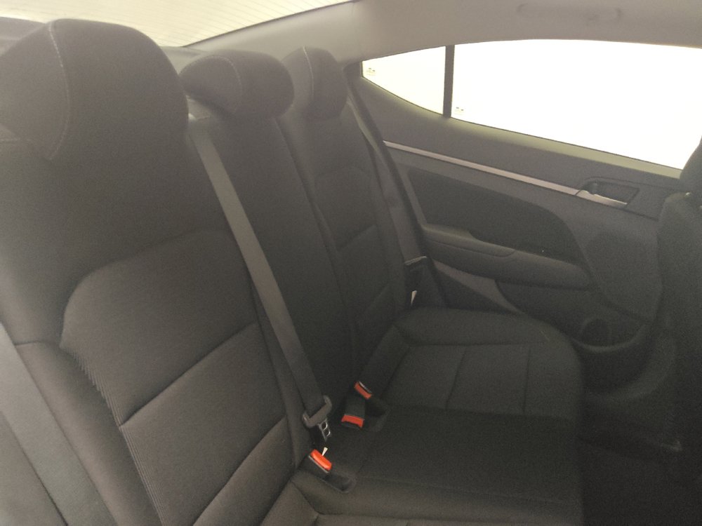 Used 2018 Hyundai Elantra Value Edition FWD image 19