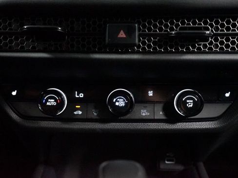 Used 2025 Honda HR-V Sport image 19