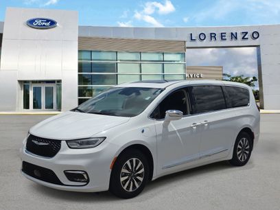 Used 2022 Chrysler Pacifica Limited
