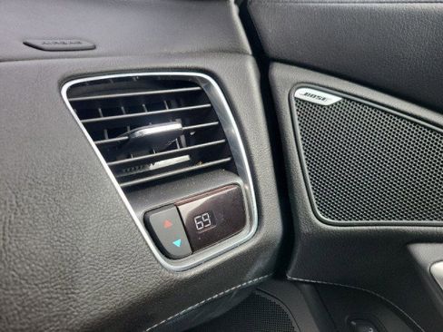 Used 2019 Chevrolet Corvette Stingray Coupe w/ 1LT image 19