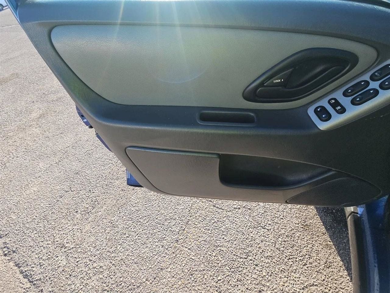 Used 2007 Ford Escape XLT FWD image 15