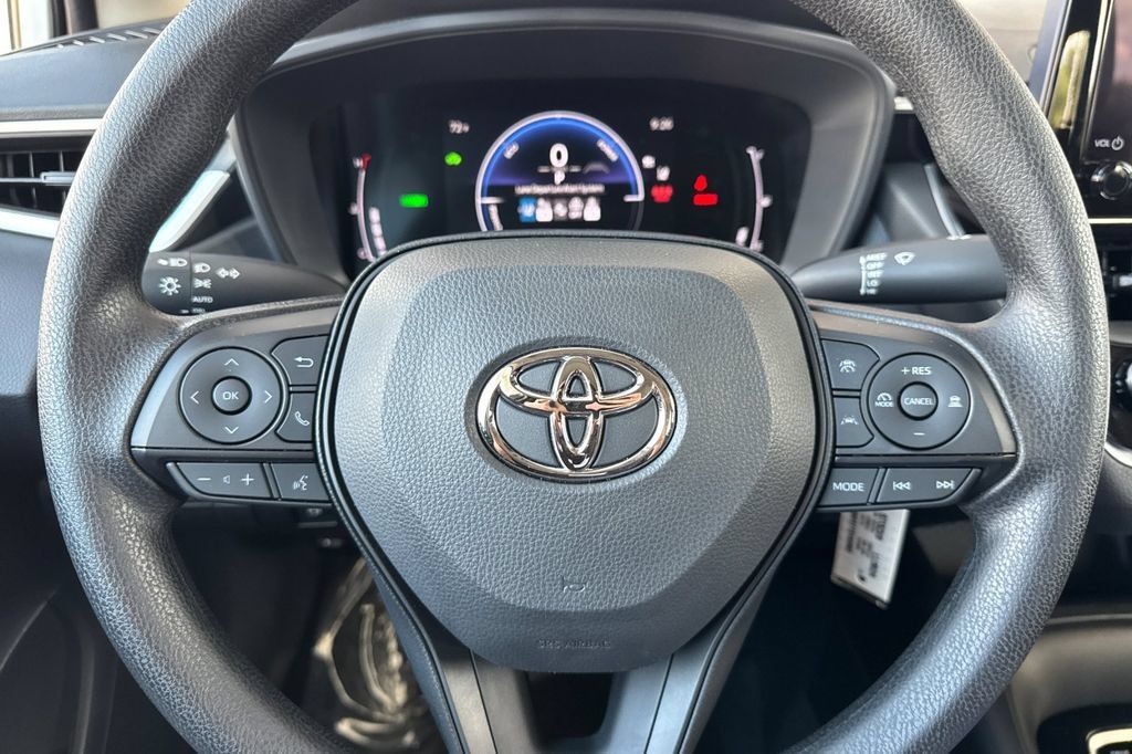 Used 2026 Toyota Corolla LE FWD image 24