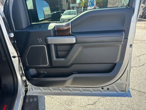 Used 2017 Ford F150 Raptor w/ Equipment Group 802A Luxury AWD/4WD image 14