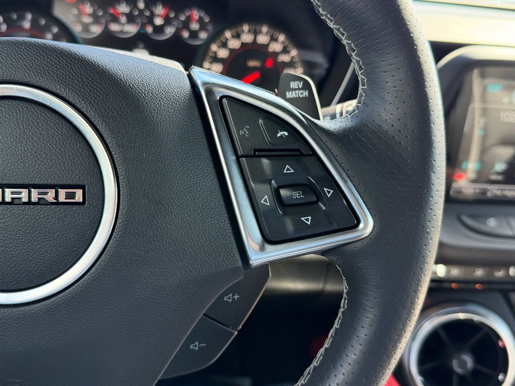 Used 2018 Chevrolet Camaro SS w/ LPO, Ground Effects Package RWD image 6
